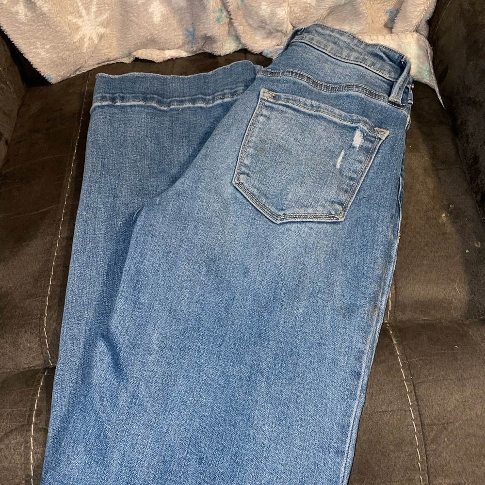 Brand new from The Buckle
Wide leg trousers 
Super soft and comfortable